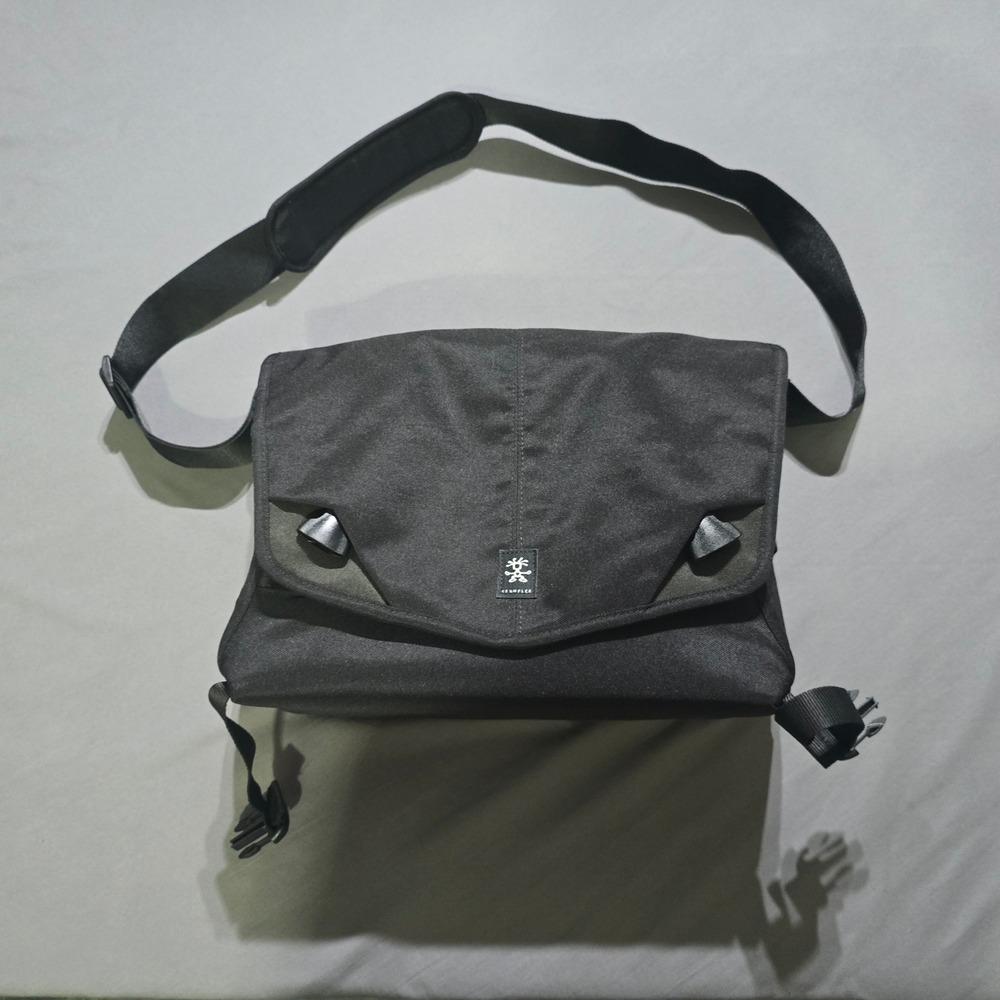 Crumpler  Laptop Messenger Bag mens Black Lime Green Tech